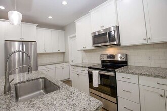 140 Old Hunt Rd in Pinehurst, NC - Building Photo - Building Photo