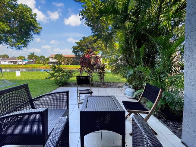 12156 Pasadena Way in Boynton Beach, FL - Building Photo - Building Photo