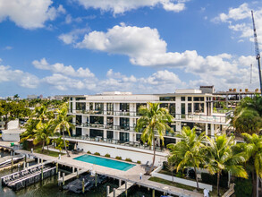 Palms on Venice in Fort Lauderdale, FL - Building Photo - Building Photo