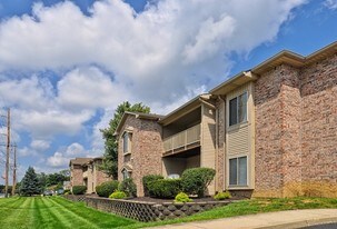 Park Madison Apartments in Greenwood, IN - Building Photo