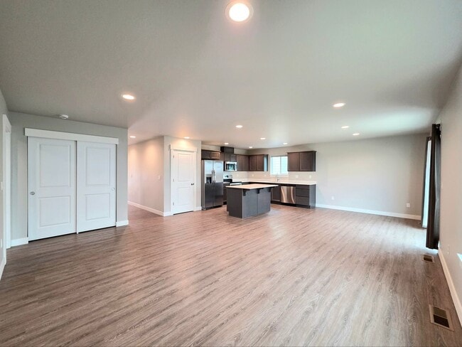 property at 2443 3rd St SE