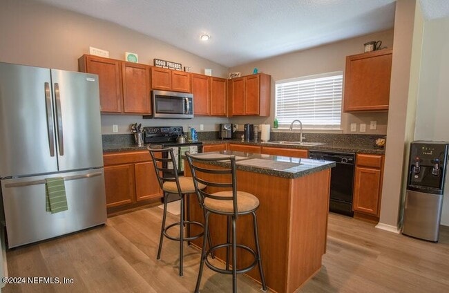 2527 Eisner Dr in Jacksonville, FL - Building Photo - Building Photo