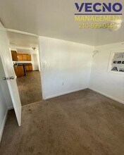 4040 SW Military Dr-Unit -6 in San Antonio, TX - Building Photo - Building Photo