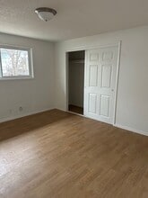 1735 Crater Lake Ave in Medford, OR - Building Photo - Building Photo