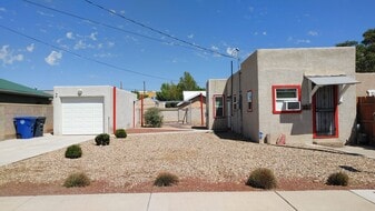 421 Prospect Ave NW in Albuquerque, NM - Building Photo