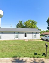 1025 Vandiver Ct in Farmington, MO - Building Photo