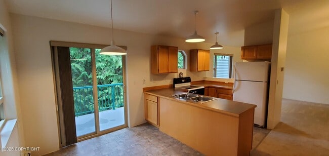 279/283 Bunchberry Ln in Ketchikan, AK - Building Photo - Building Photo