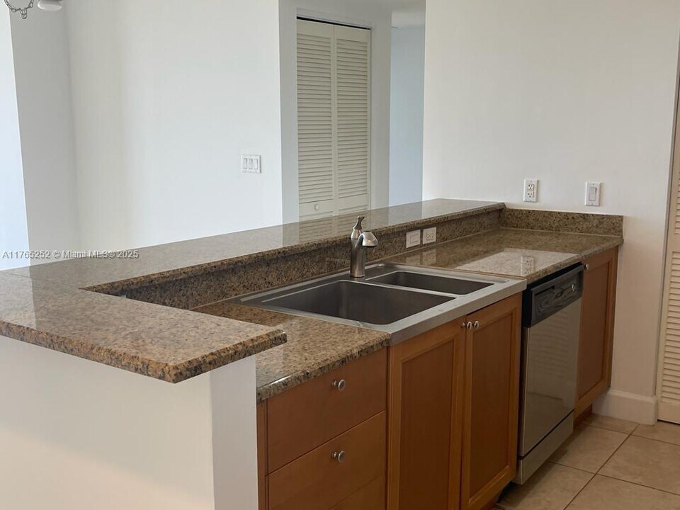 55 Merrick Way in Miami, FL - Building Photo
