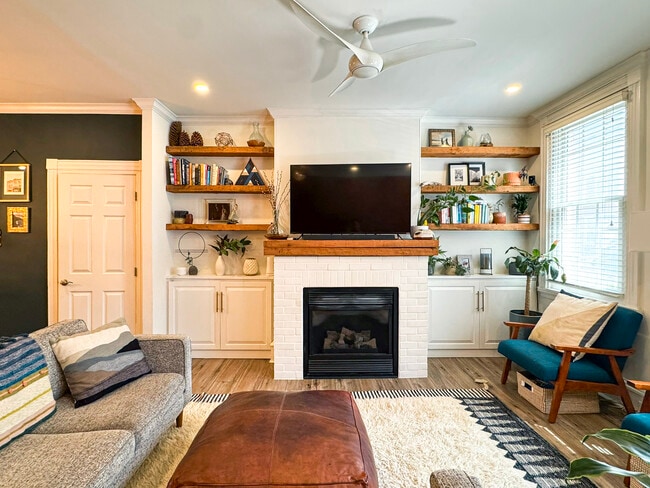 property at 1434 E Columbia Ave