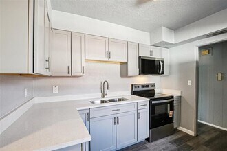 1911 22nd Ave S in St. Petersburg, FL - Building Photo - Building Photo