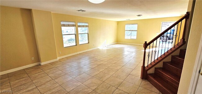 5876 Capsicum Ct in Las Vegas, NV - Building Photo - Building Photo