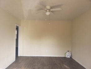 632 Eva Cir in Spring Lake, NC - Building Photo - Building Photo