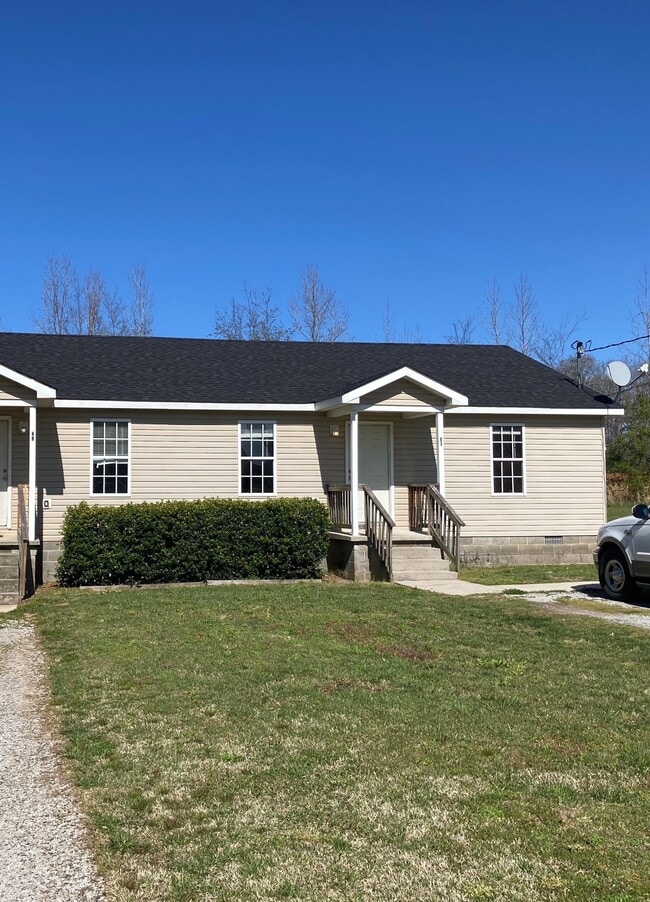 property at 51 Farm View Cir