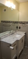 76 Renaissance Dr, Unit 2 in Clifton, NJ - Building Photo - Building Photo