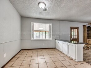 1706 High Meadows Dr in Norman, OK - Building Photo - Building Photo