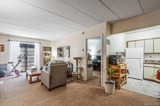 66-07 242nd St in Queens, NY - Building Photo - Building Photo