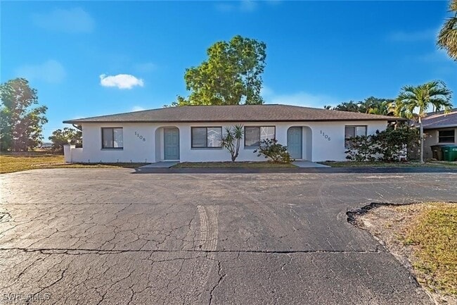 property at 1106 SE 8th Terrace