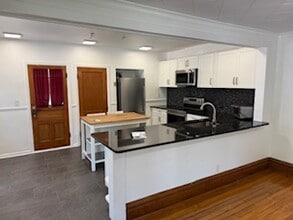 403 W Eleventh St in Traverse City, MI - Building Photo - Building Photo