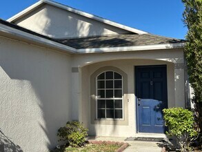 6142 Lanshire Dr in Tampa, FL - Building Photo - Building Photo