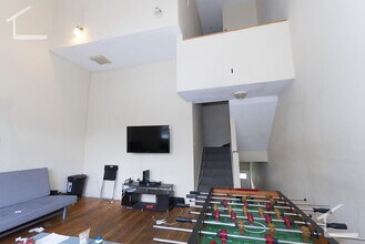 127 Glenville Ave in Boston, MA - Foto de edificio - Building Photo