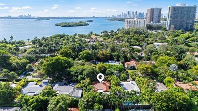 911 NE 72nd Terrace in Miami, FL - Building Photo - Building Photo