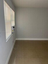 1281 NW 60th St in Miami, FL - Building Photo - Building Photo