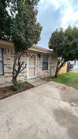 121 San Saba Ave in Benbrook, TX - Building Photo - Building Photo