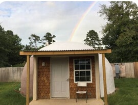 13523 FM 2015, Unit Studio Apt. - Near 20 Fwy in Tyler, TX - Building Photo