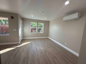 2872 59th St in Sacramento, CA - Building Photo - Building Photo