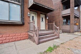 547 W 7th Ave in Homestead, PA - Building Photo