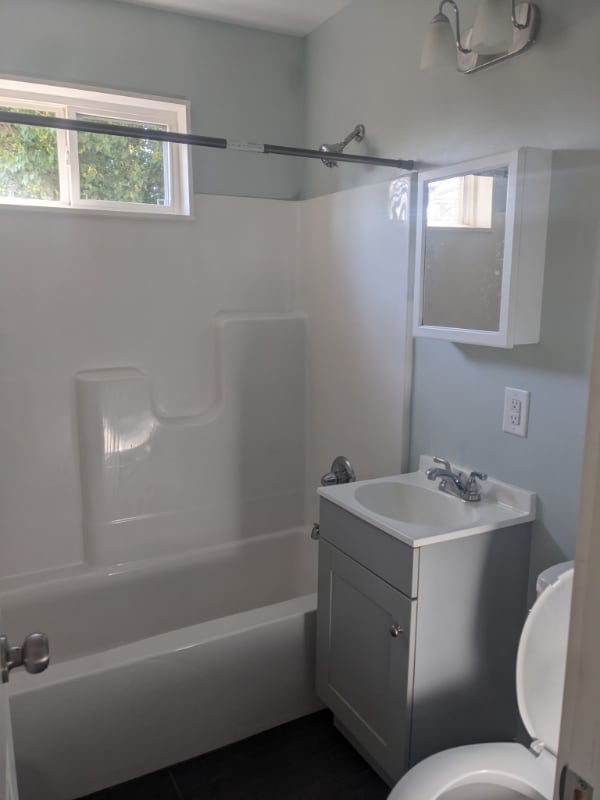 261 Arlington St in Forest City, NC - Foto de edificio - Building Photo