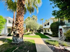 Sunset Villas in Palm Desert, CA - Foto de edificio - Building Photo