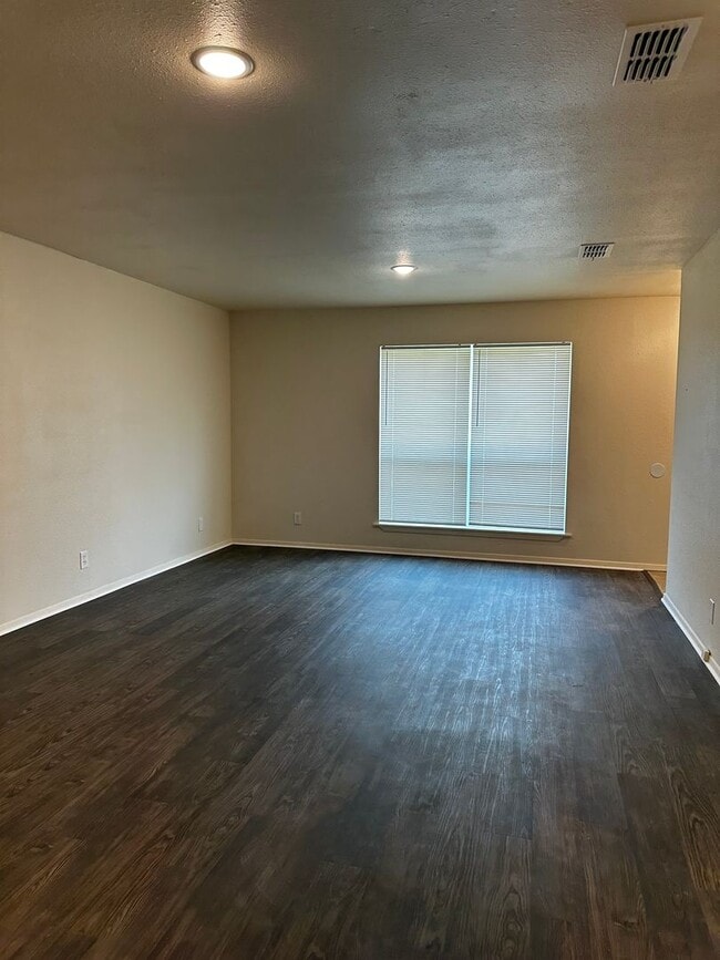 312 Tammy Lynn Dr in Longview, TX - Building Photo - Building Photo