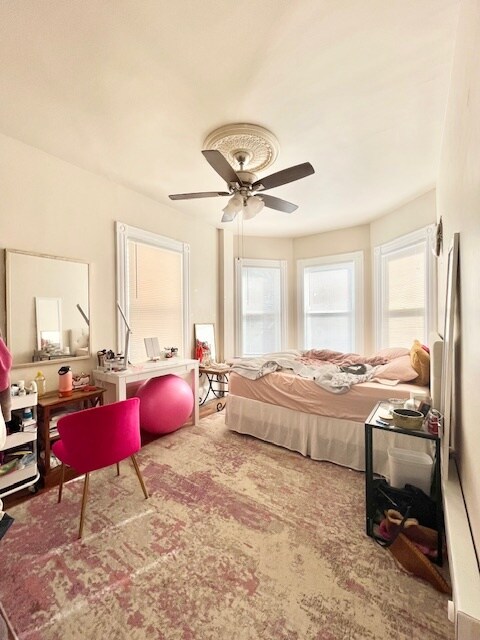 89 Hillside St, Unit 3 in Boston, MA - Foto de edificio - Building Photo