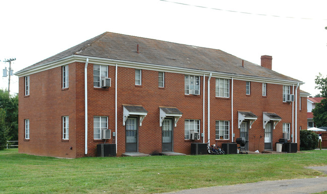 4306 Williamson Rd NW in Roanoke, VA - Building Photo - Building Photo