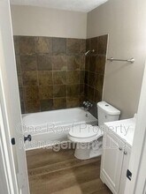 2002 Chateau Dr in Harrisonville, MO - Building Photo - Building Photo