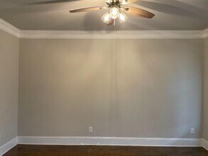 1011 Virginia Oak Ln in Lawrenceville, GA - Building Photo - Building Photo