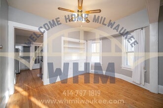 1918 N 55th St in Milwaukee, WI - Building Photo - Building Photo