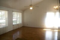 3223 Knoll Manor Dr photo'