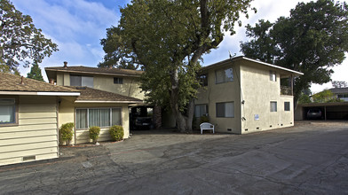 144 Carlton Ave in Los Gatos, CA - Building Photo - Building Photo