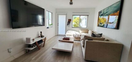 1828 NW 4th St in Miami, FL - Foto de edificio - Building Photo