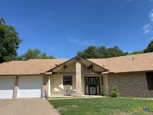 property at 700 Cedar Oaks Ln