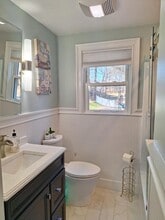 6 Lilac Ct in Walpole, MA - Building Photo - Building Photo