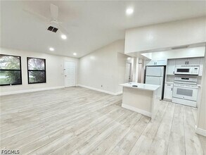 1420 SE 19th St in Cape Coral, FL - Building Photo - Building Photo