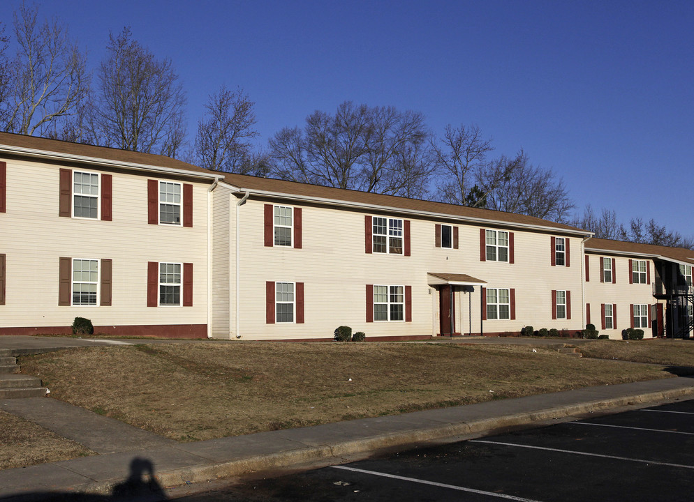 Eastgate Apartments in Newnan, GA - Building Photo