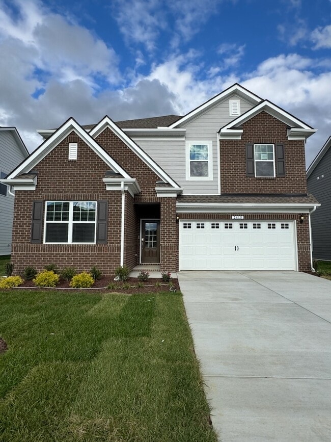 2415 William's Rdg Dr in Columbia, TN - Foto de edificio - Building Photo