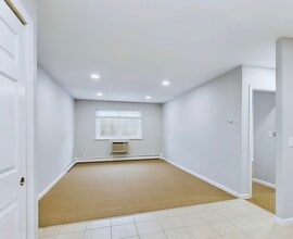 445 Pleasant St in Weymouth, MA - Building Photo - Building Photo