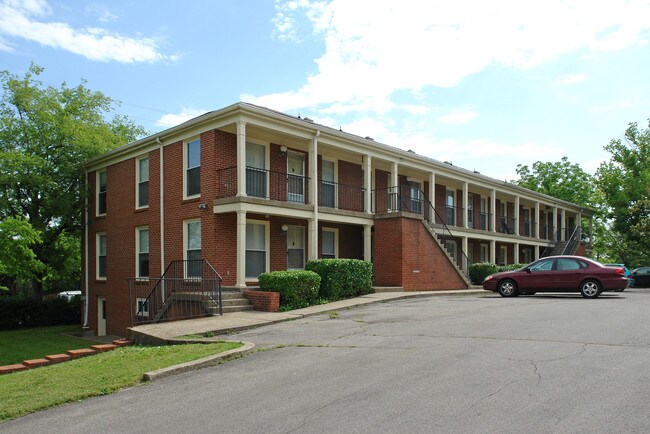 1901 Convent Pl in Nashville, TN - Foto de edificio - Building Photo