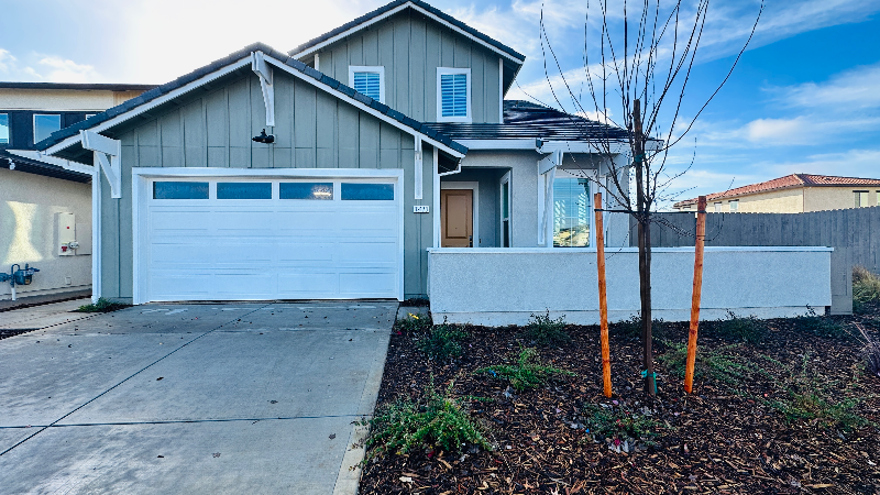 12178 Hetch Hechy Dr in Rancho Cordova, CA - Building Photo