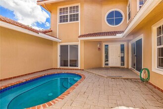 4106 Carriage Dr in Pompano Beach, FL - Building Photo - Building Photo